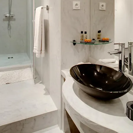Beauregard Apartment Paris